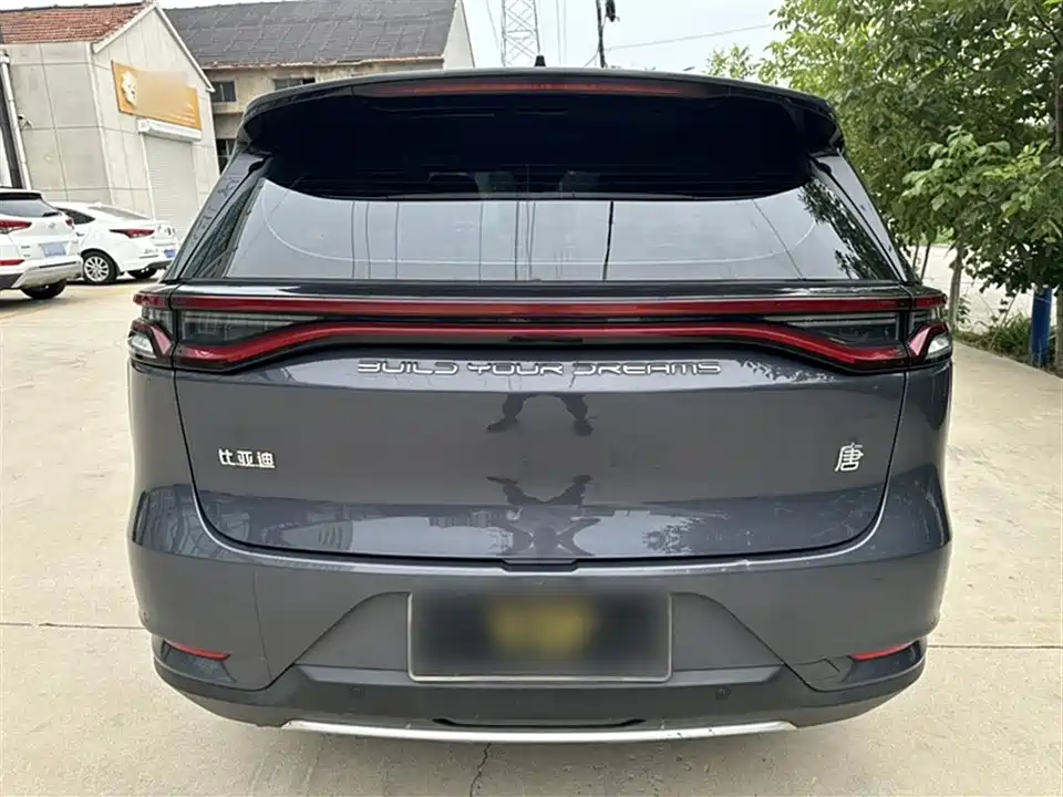 BYD Tang