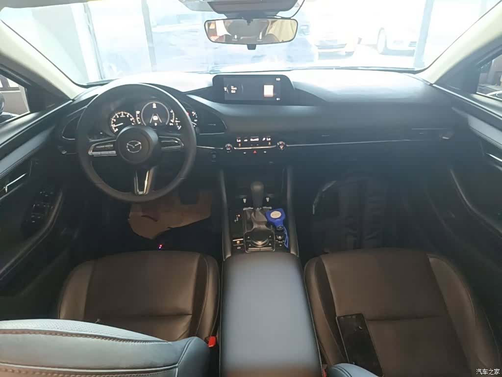 Mazda Mazda3, 2020 10