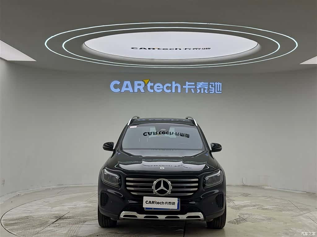 Mercedes-Benz GLB, 2023 2