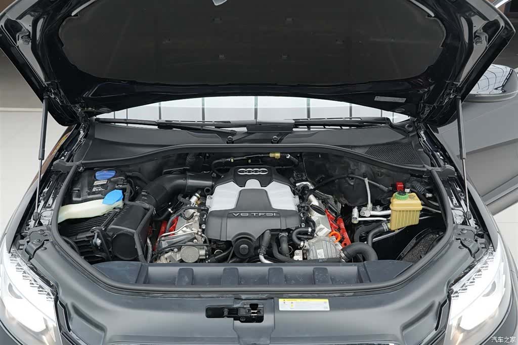 Audi Q7, 2010 34