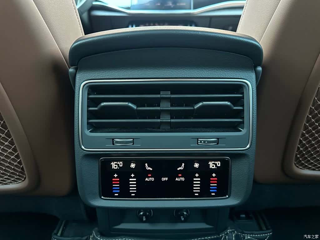 Audi Q7, 2026 19