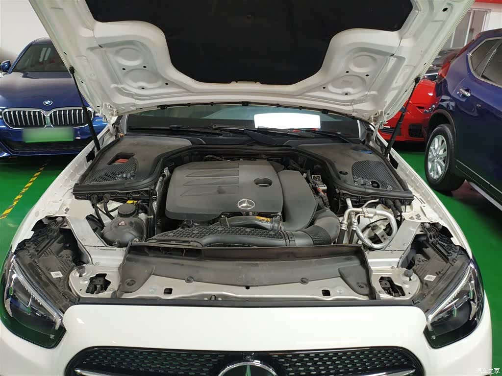 Mercedes-Benz E-Class, 2022 10