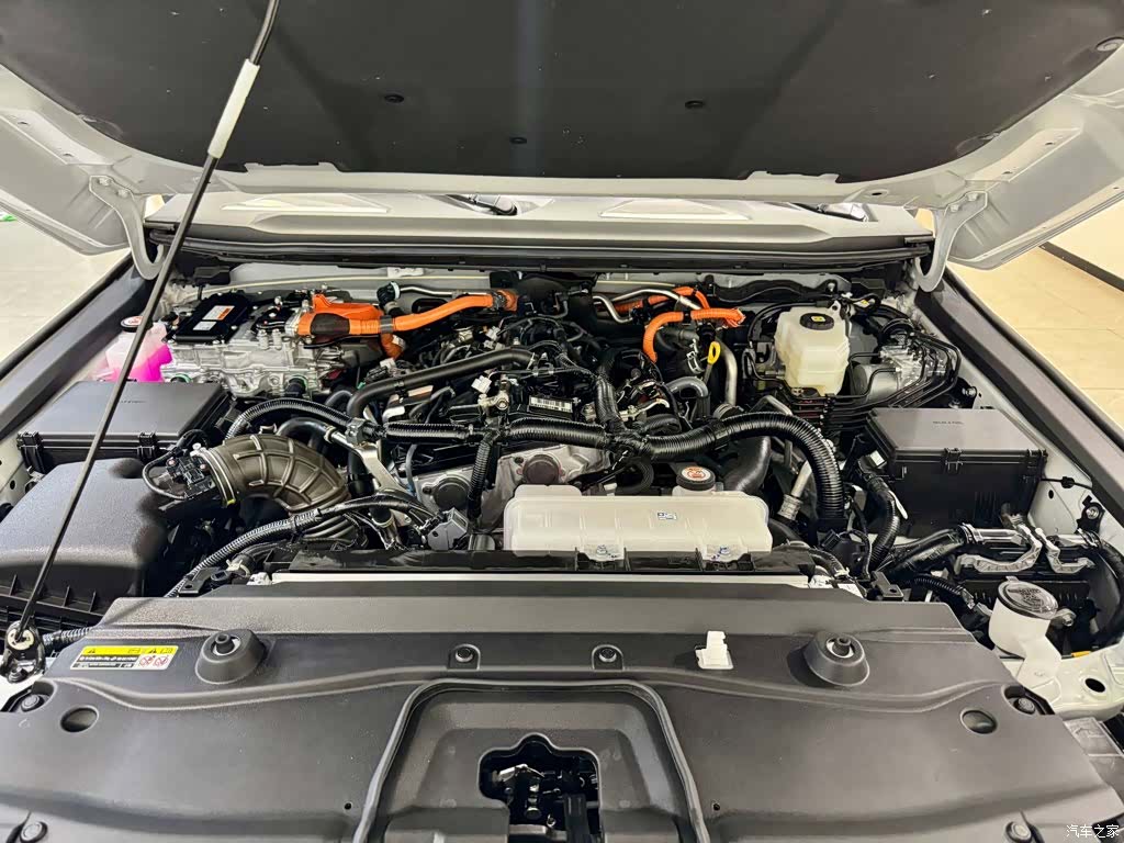 Toyota Prado, 2024 11