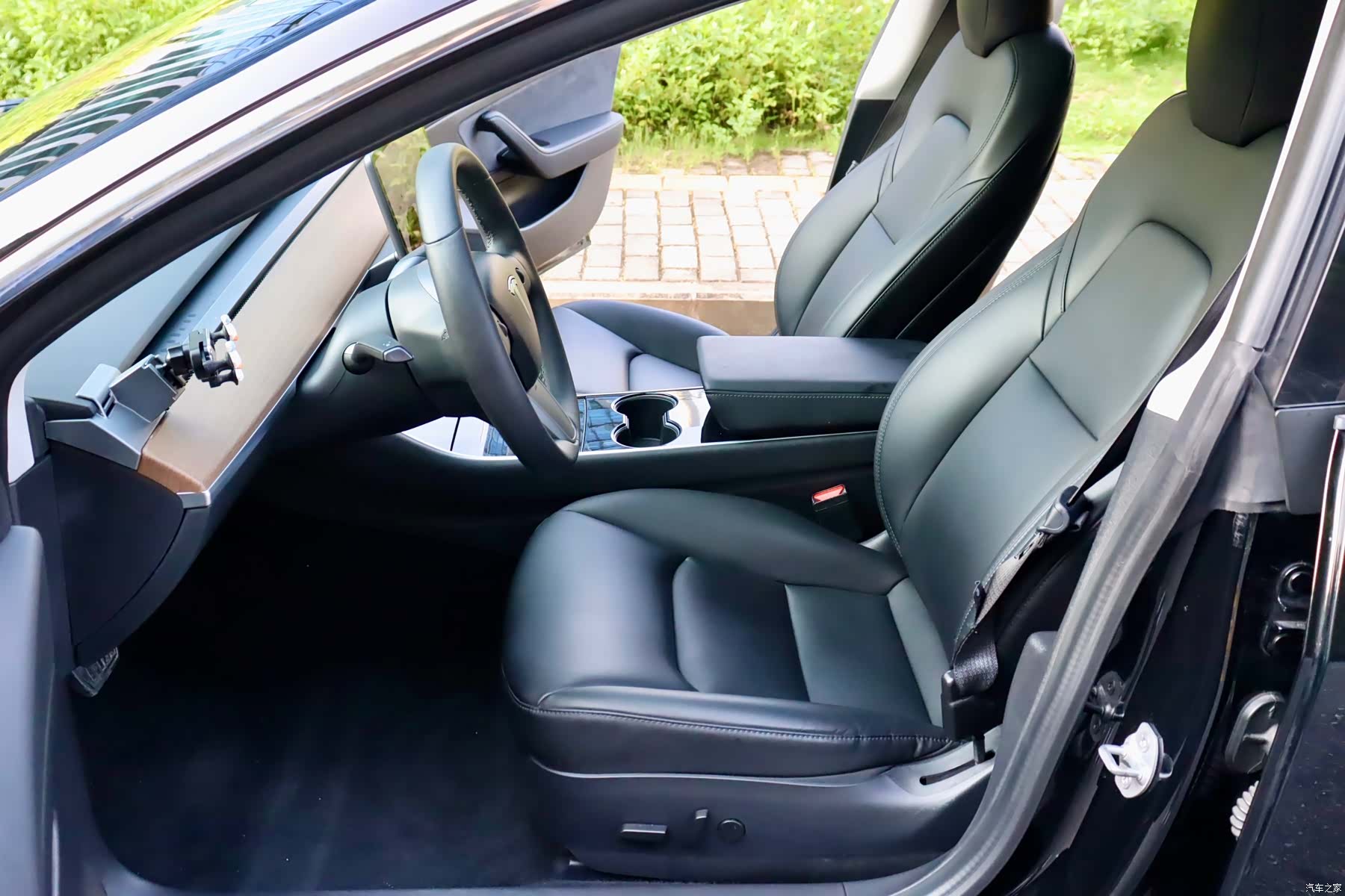 Tesla Model 3, 2020 7