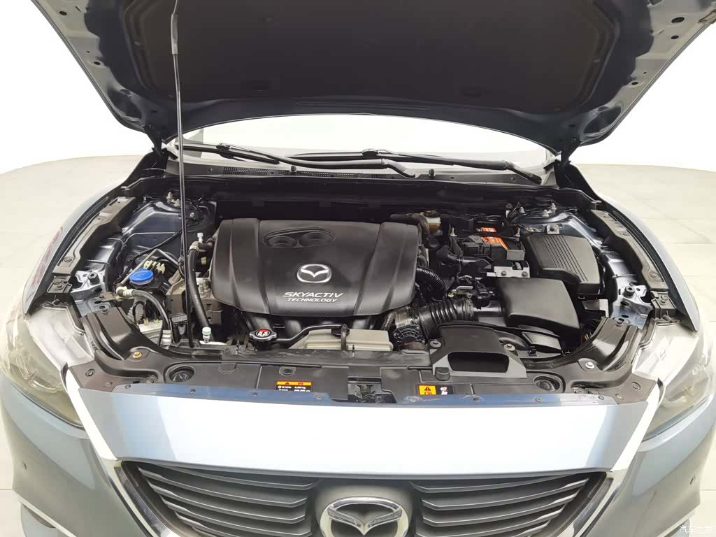 Mazda Atenza, 2016 6