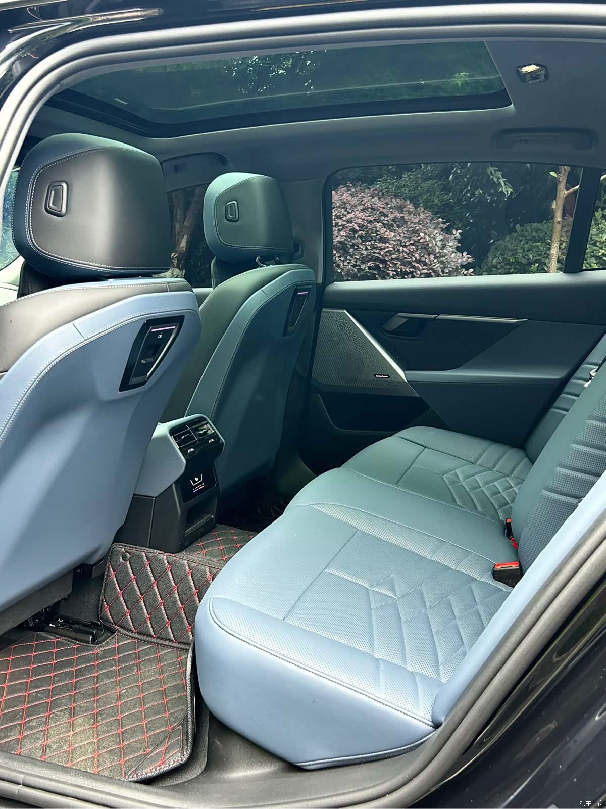 BMW i5, 2025 9