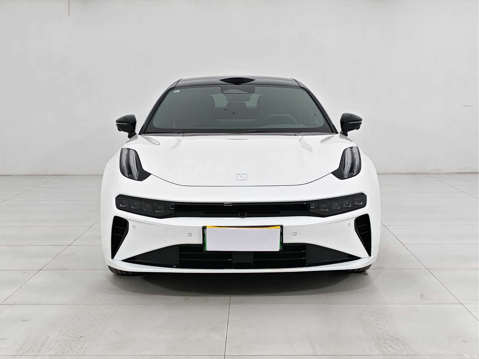 Zeekr 001, 2025 2