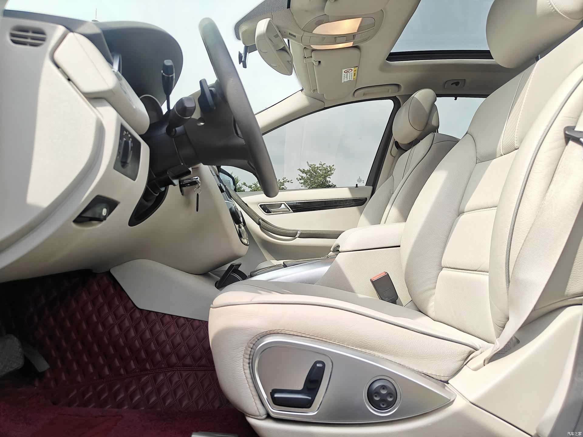 Mercedes-Benz R-Class, 2016 14
