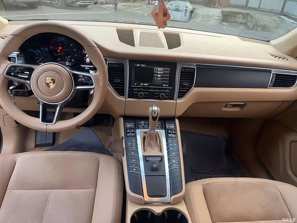 Porsche Macan, 2016 10