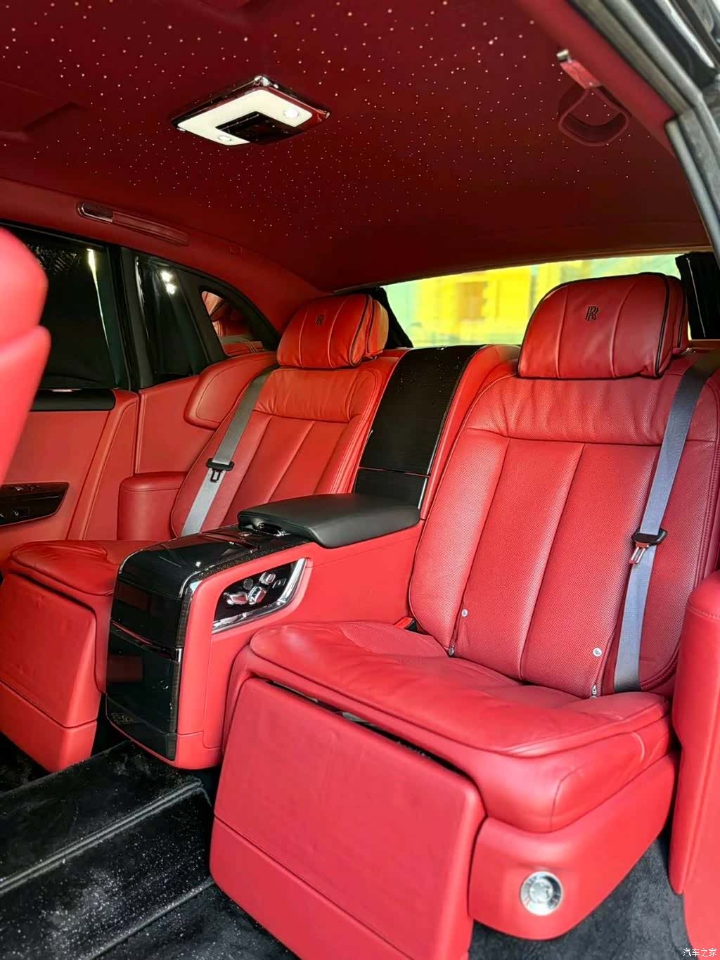 Rolls-Royce Phantom, 2012 6