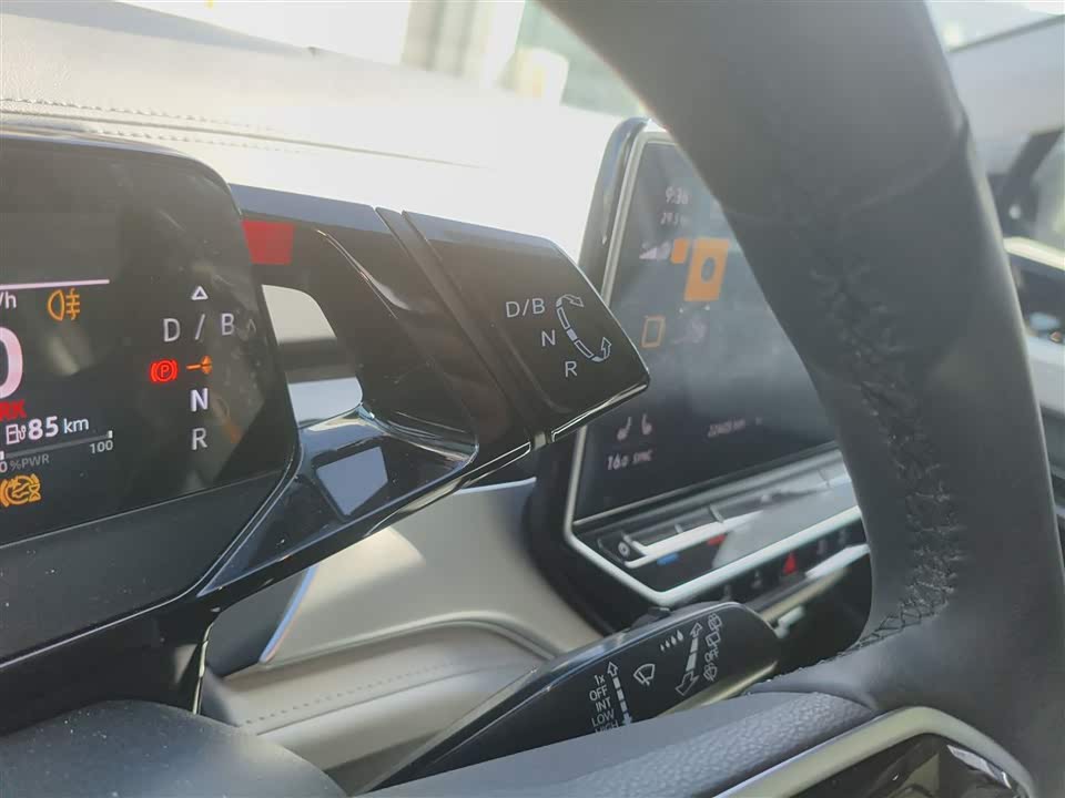 Volkswagen ID.6 CROZZ