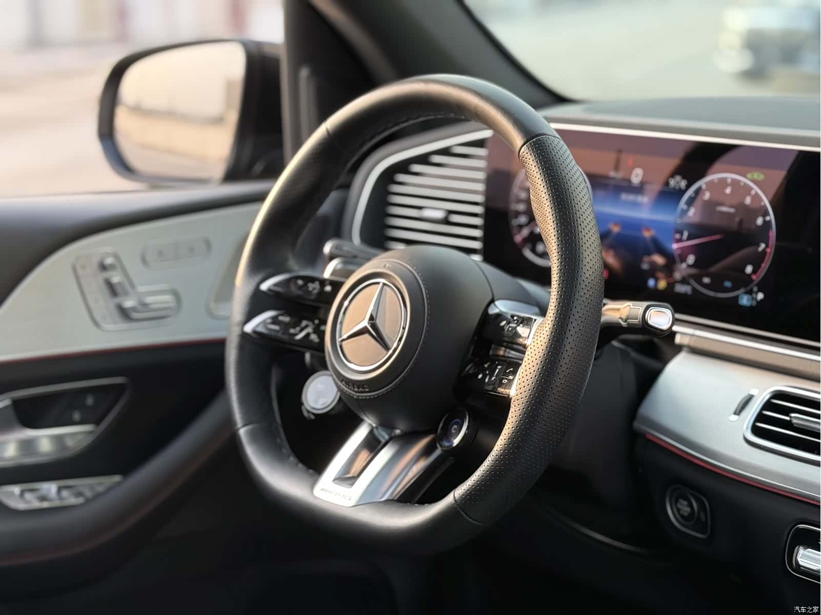 Mercedes-Benz GLE, 2025 9