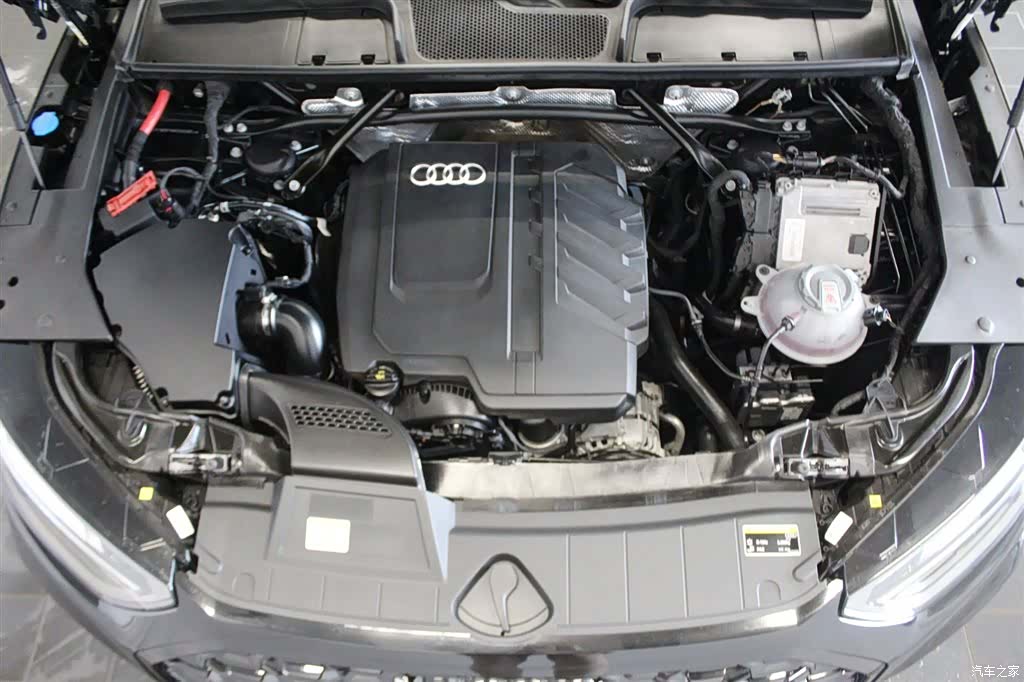 Audi Q5L, 2024 16