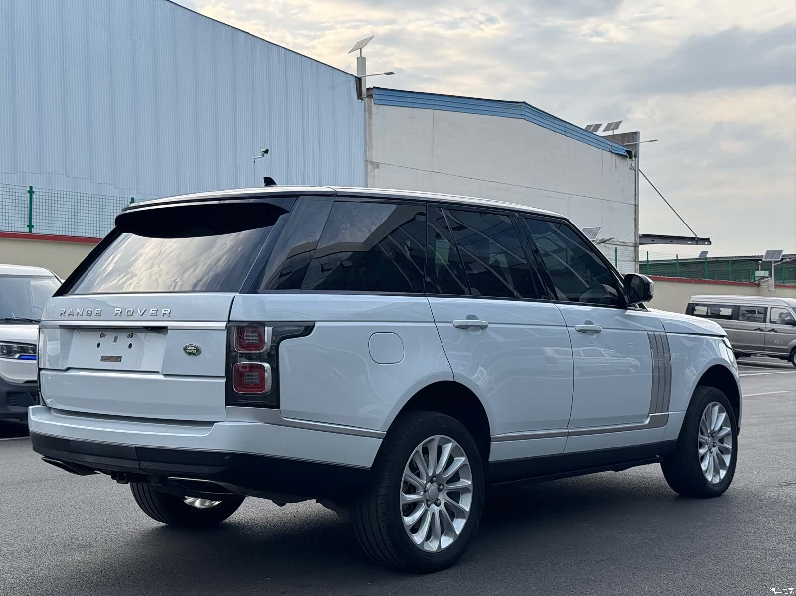 Land Rover Range Rover, 2017 все фото