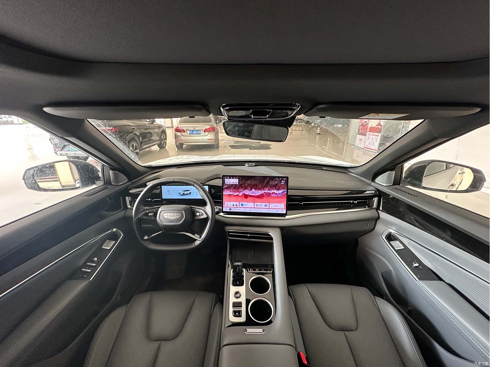 Geely Boyue, 2025 14