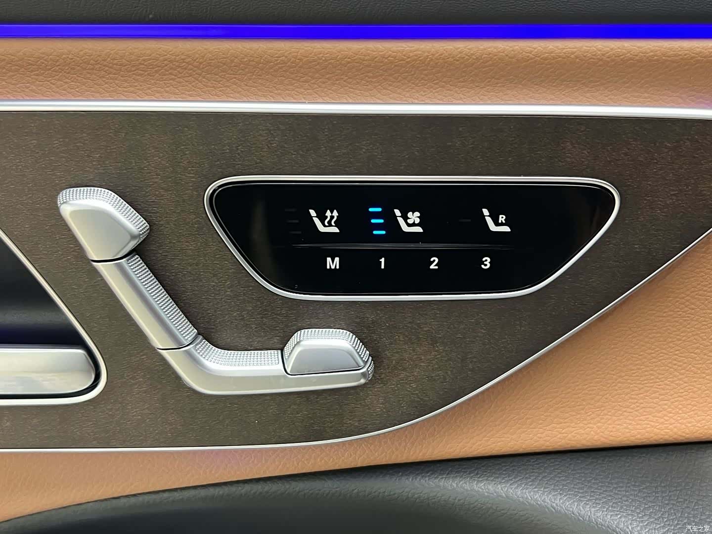 Mercedes-Benz E-Class, 2025 20