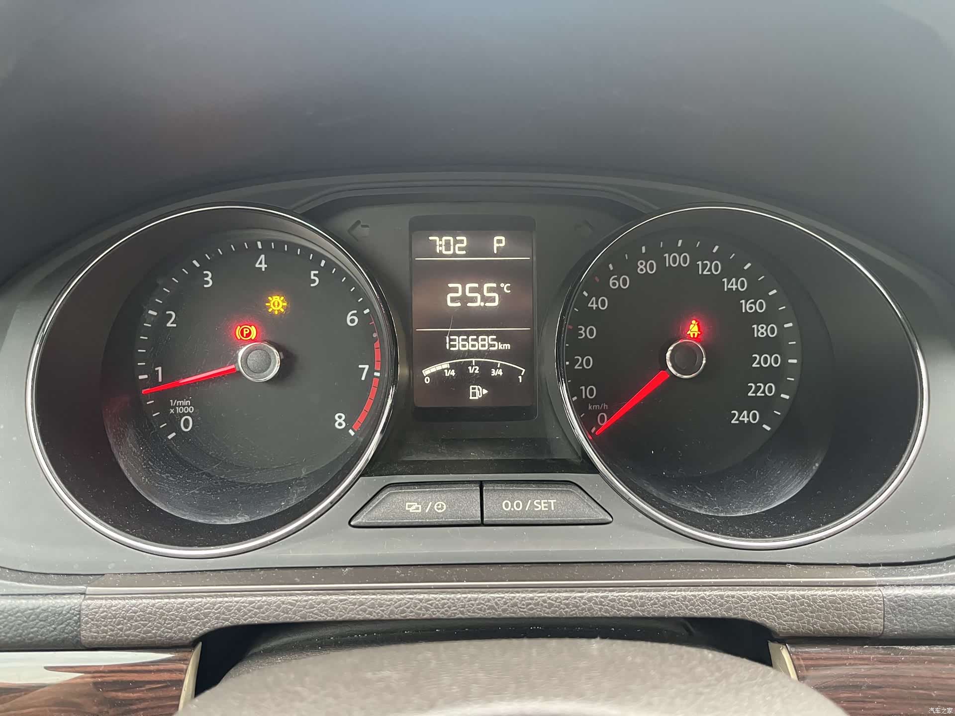 Volkswagen Lavida, 2016 13