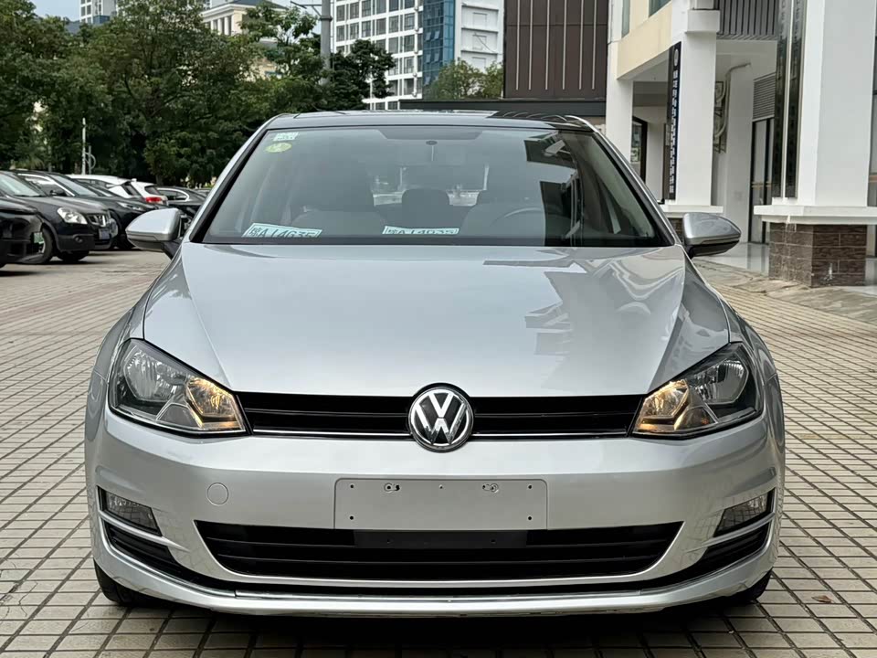 Volkswagen golf