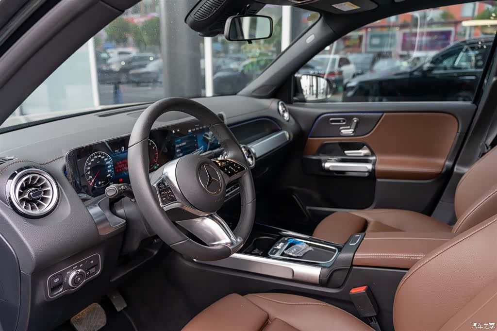 Mercedes-Benz GLB, 2025 6