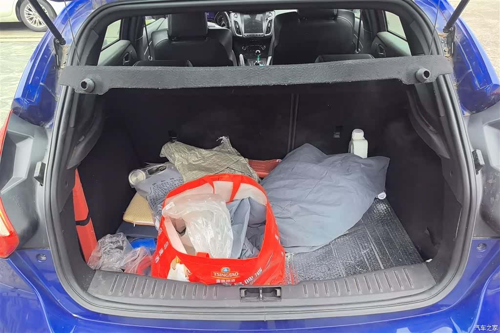 Ford Focus, 2014 4