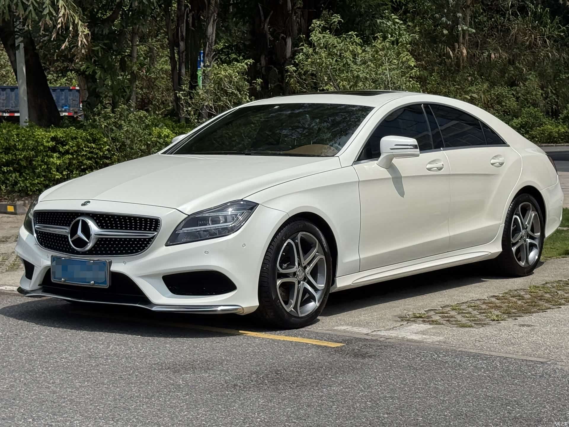 Mercedes-Benz CLS, 2016 1