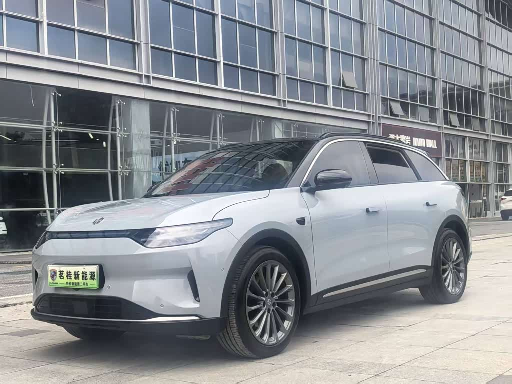 Leapmotor C11