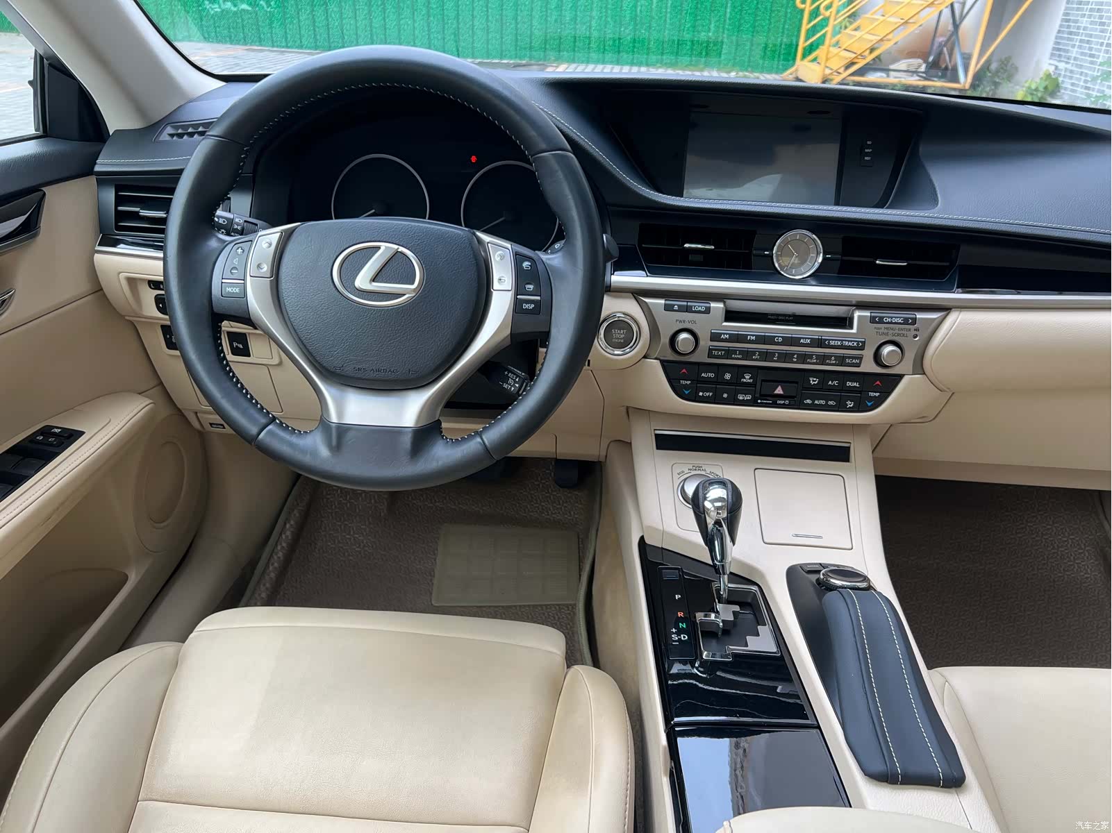 Lexus ES, 2014 16