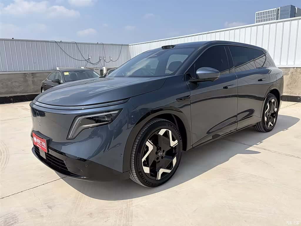 Nissan NX8