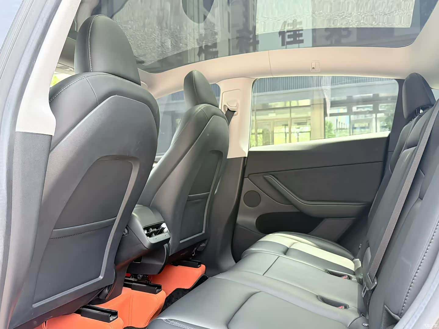 Tesla Model Y, 2023 6