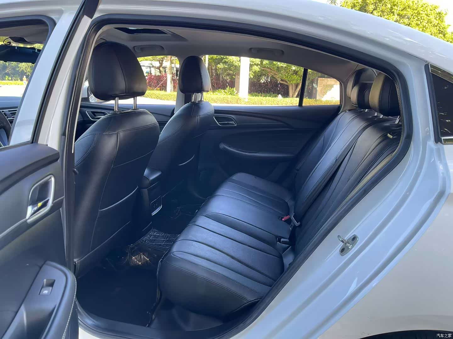 Roewe i5, 2020 все фото