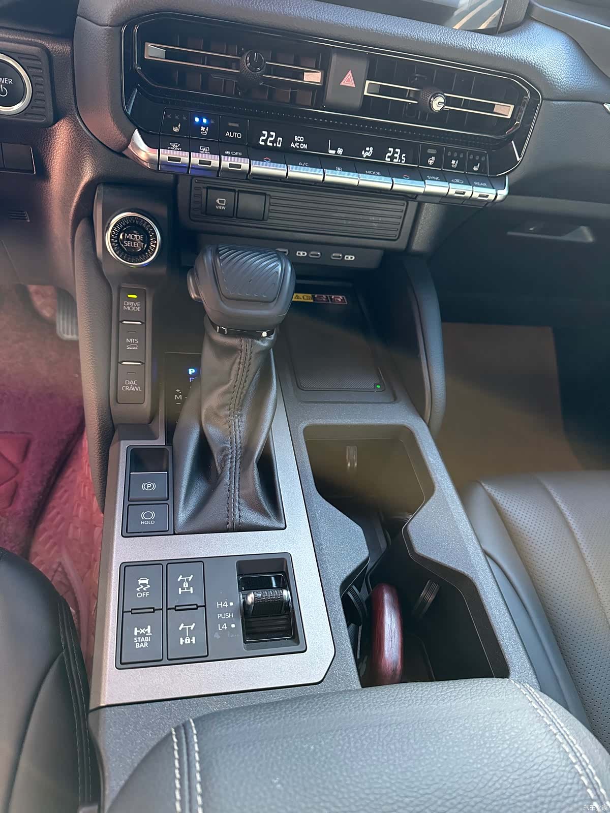 Toyota Prado, 2025 11