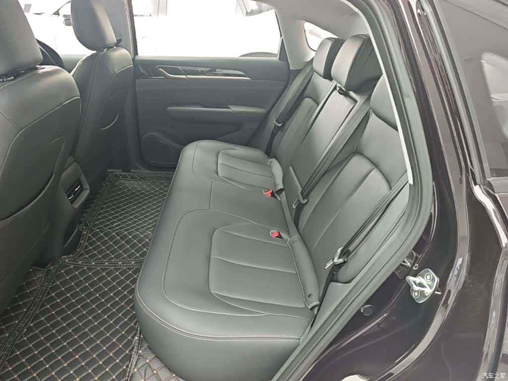 Wuling Starlight, 2026 24