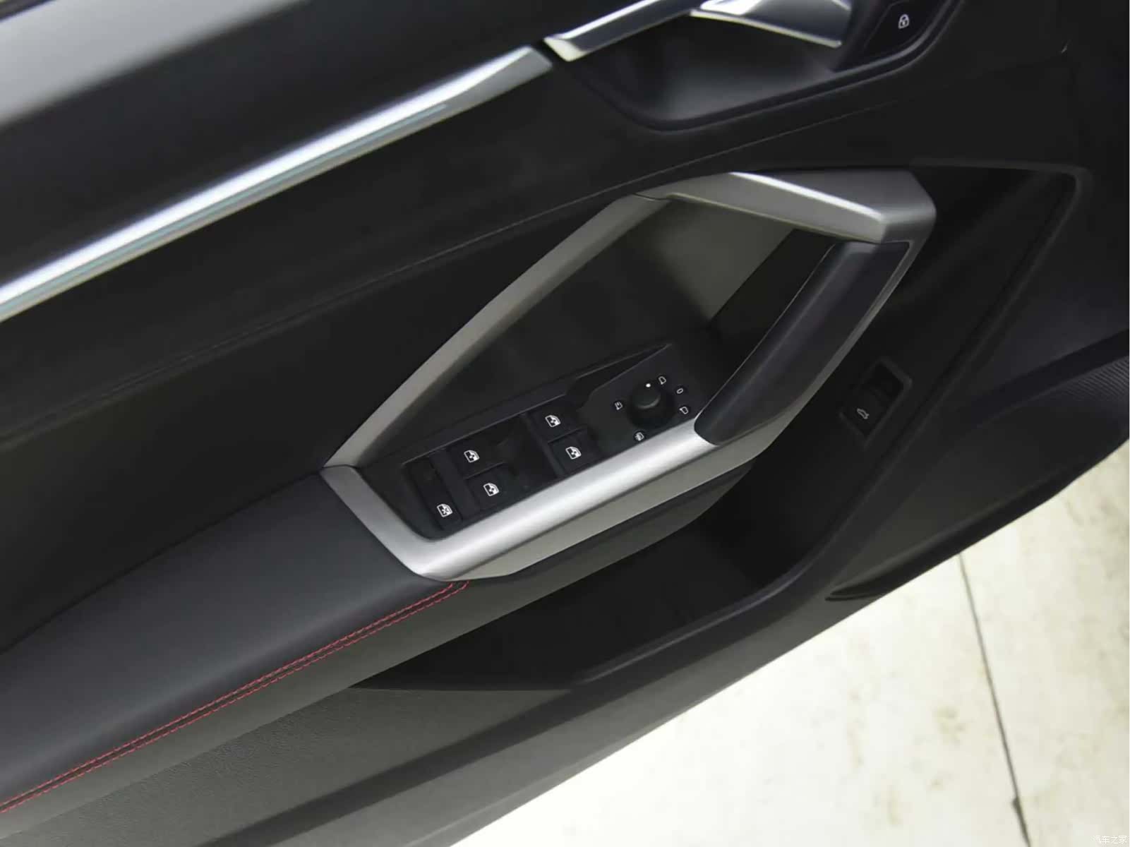 Audi Q3, 2023 12