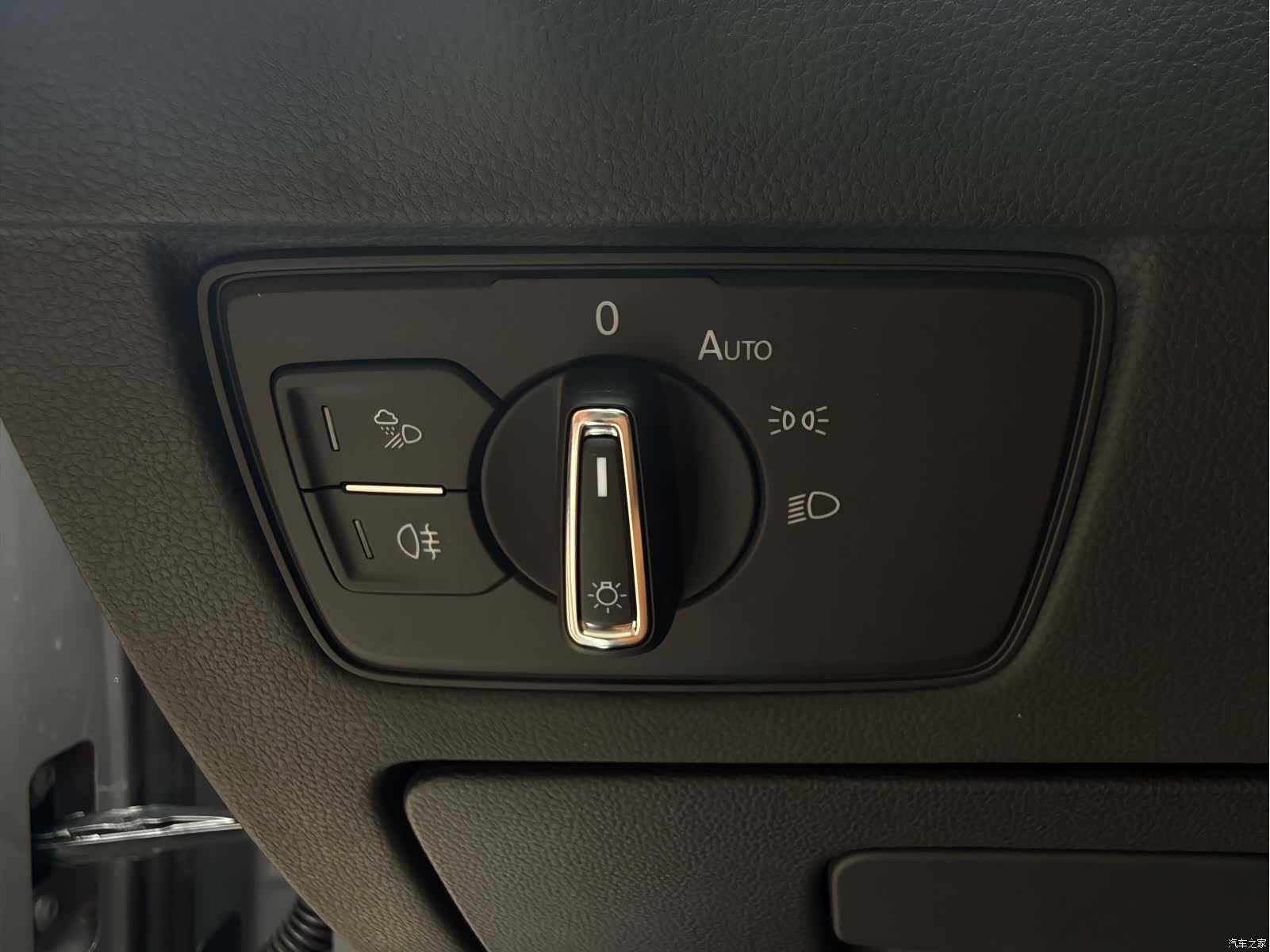 Volkswagen CC, 2024 13