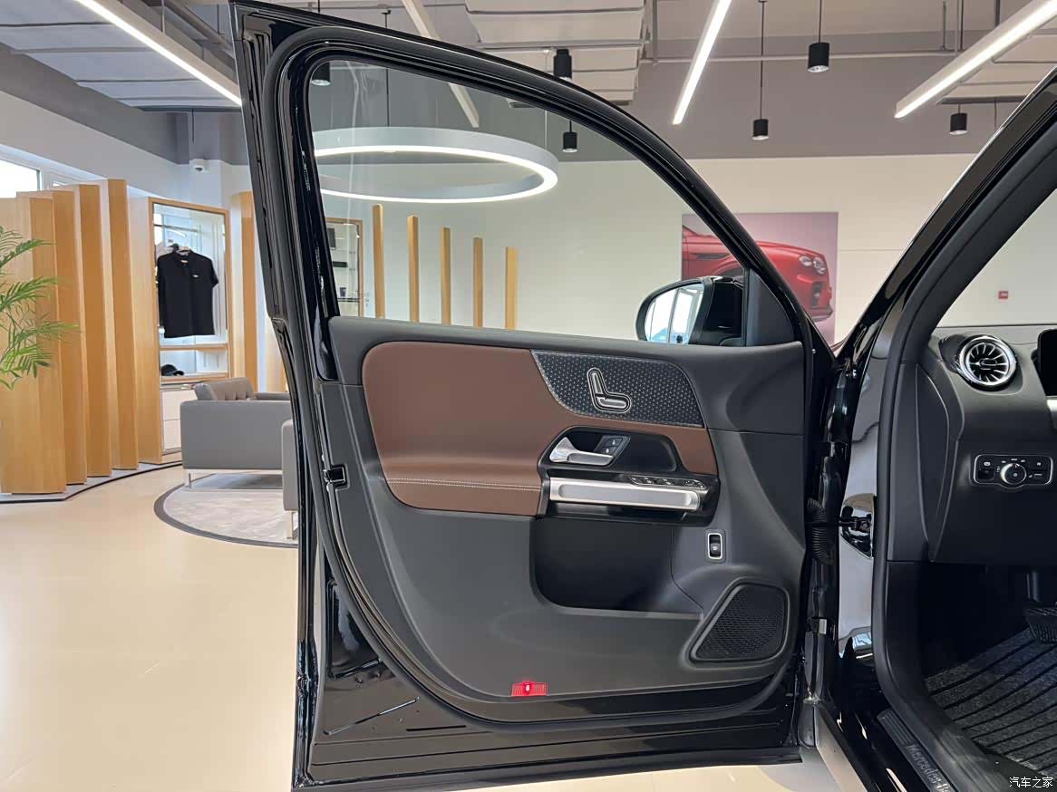 Mercedes-Benz GLB, 2024 7