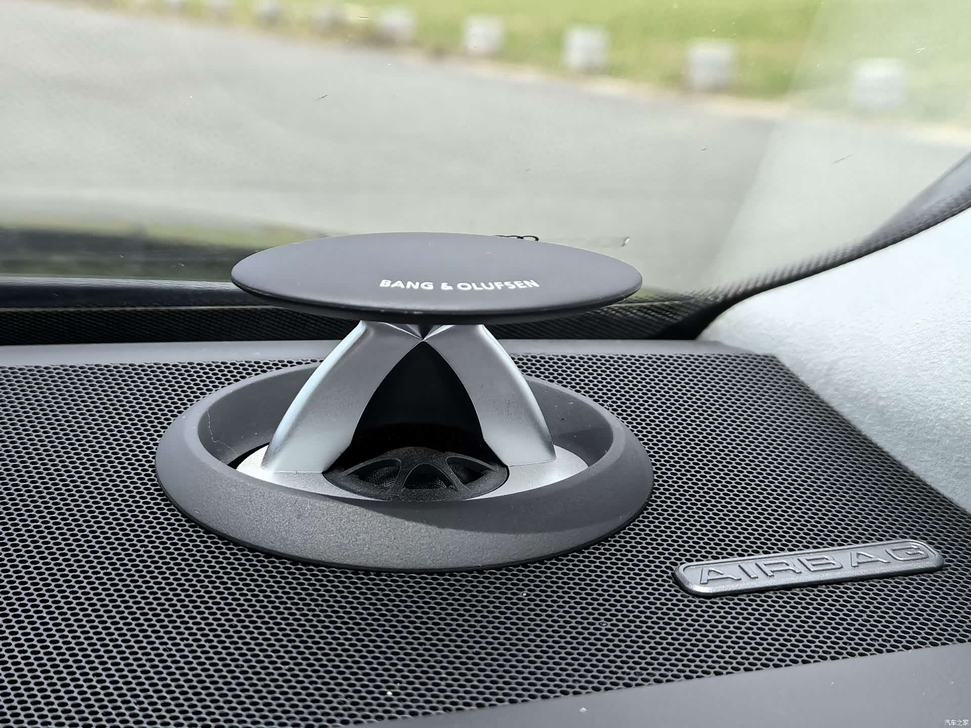 Audi A8L, 2022 14