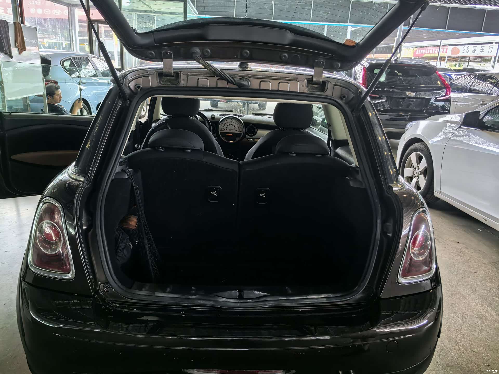 Mini ONE, 2011 12