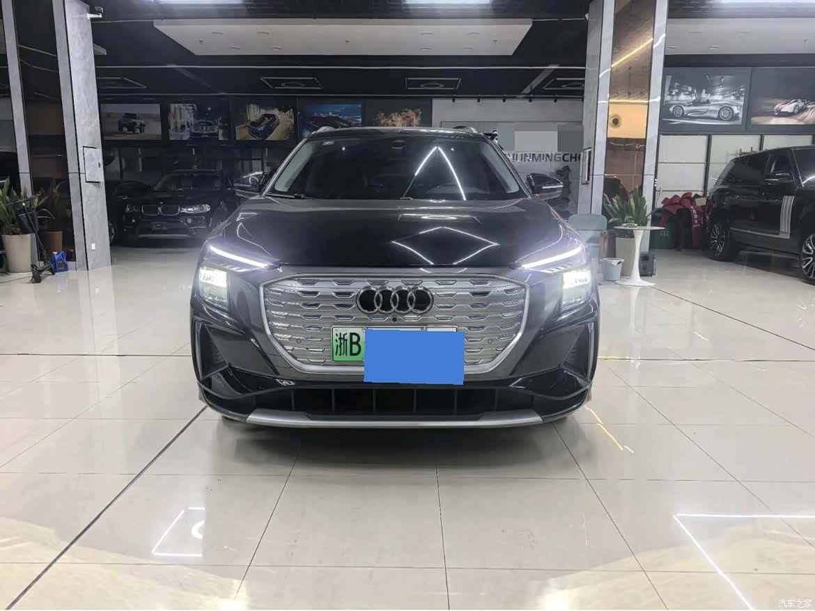 Audi Q5 e-tron, 2025 2
