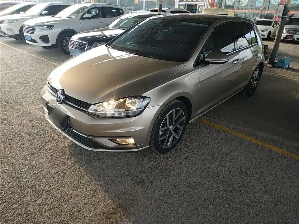 Volkswagen golf