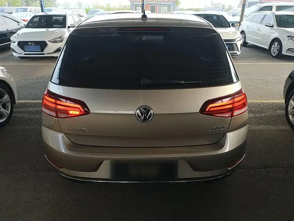 Volkswagen golf
