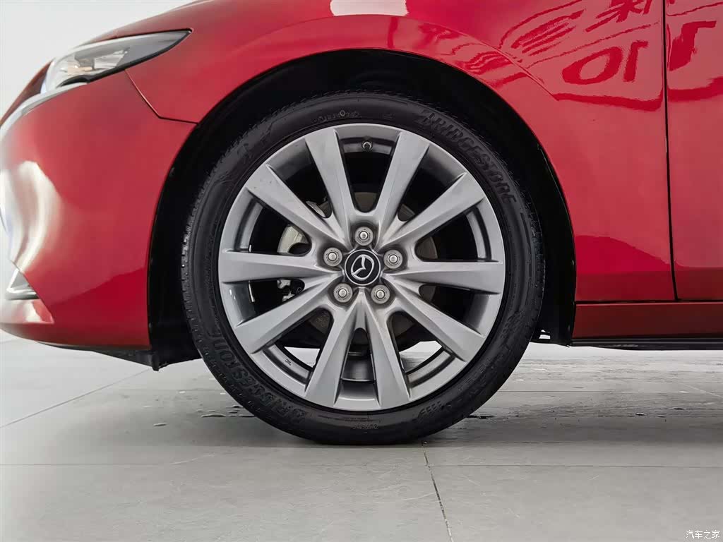 Mazda Mazda3, 2023 17