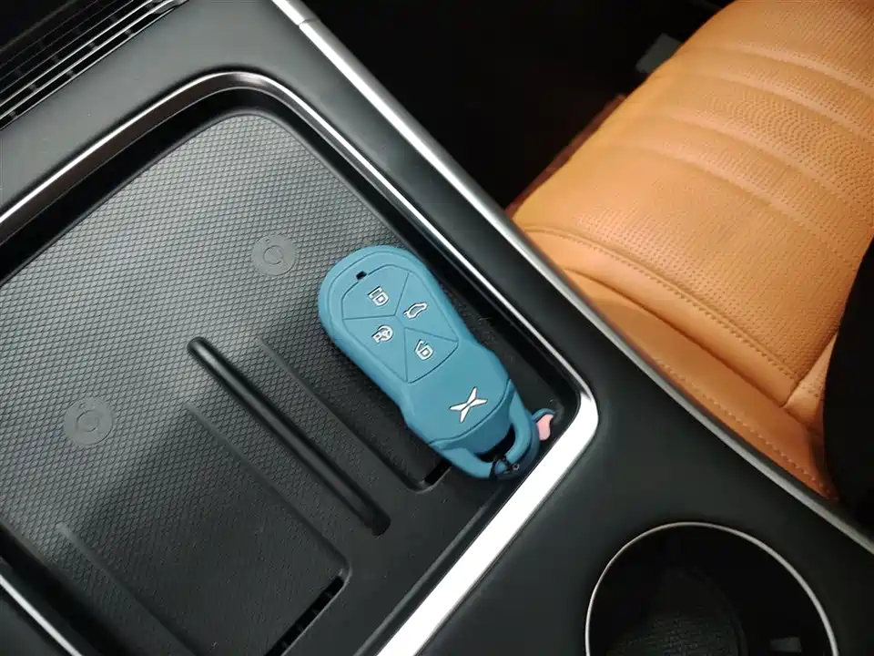 XPENG G9