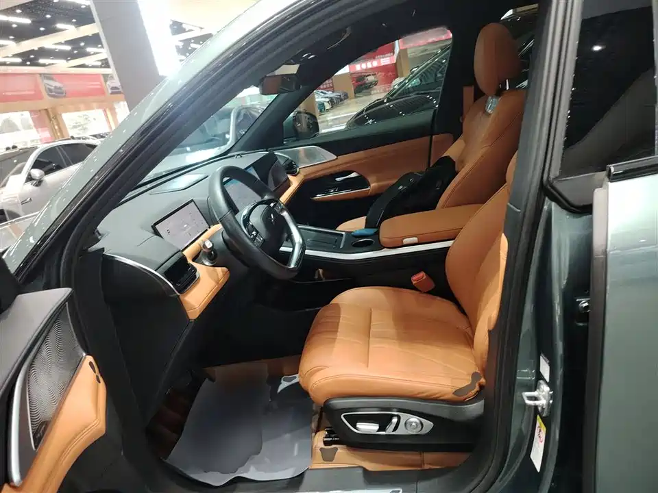 XPENG G9