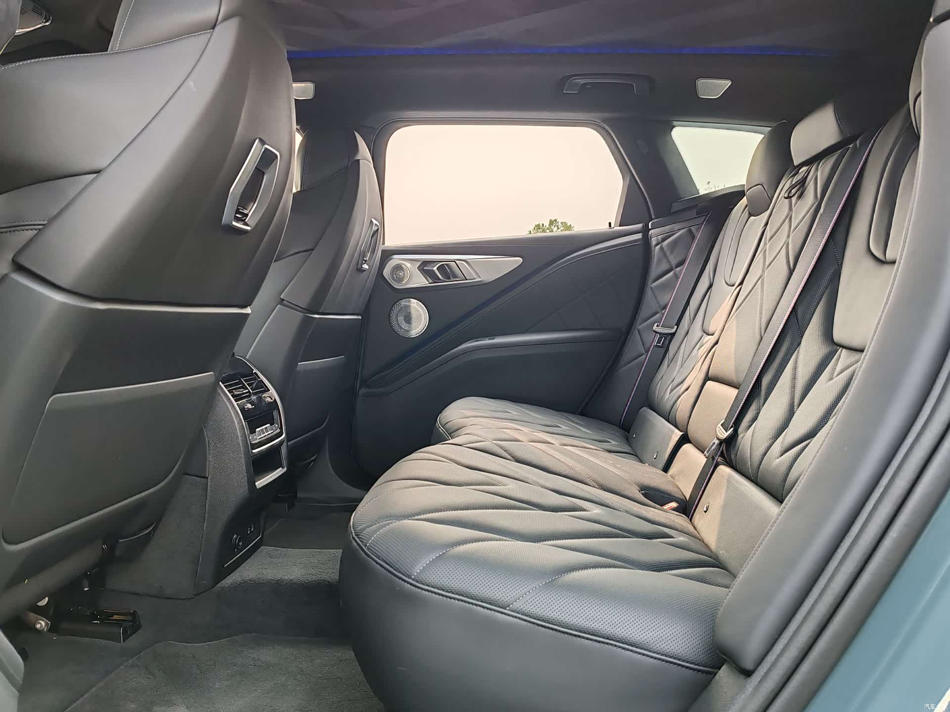 BMW XM, 2024 12