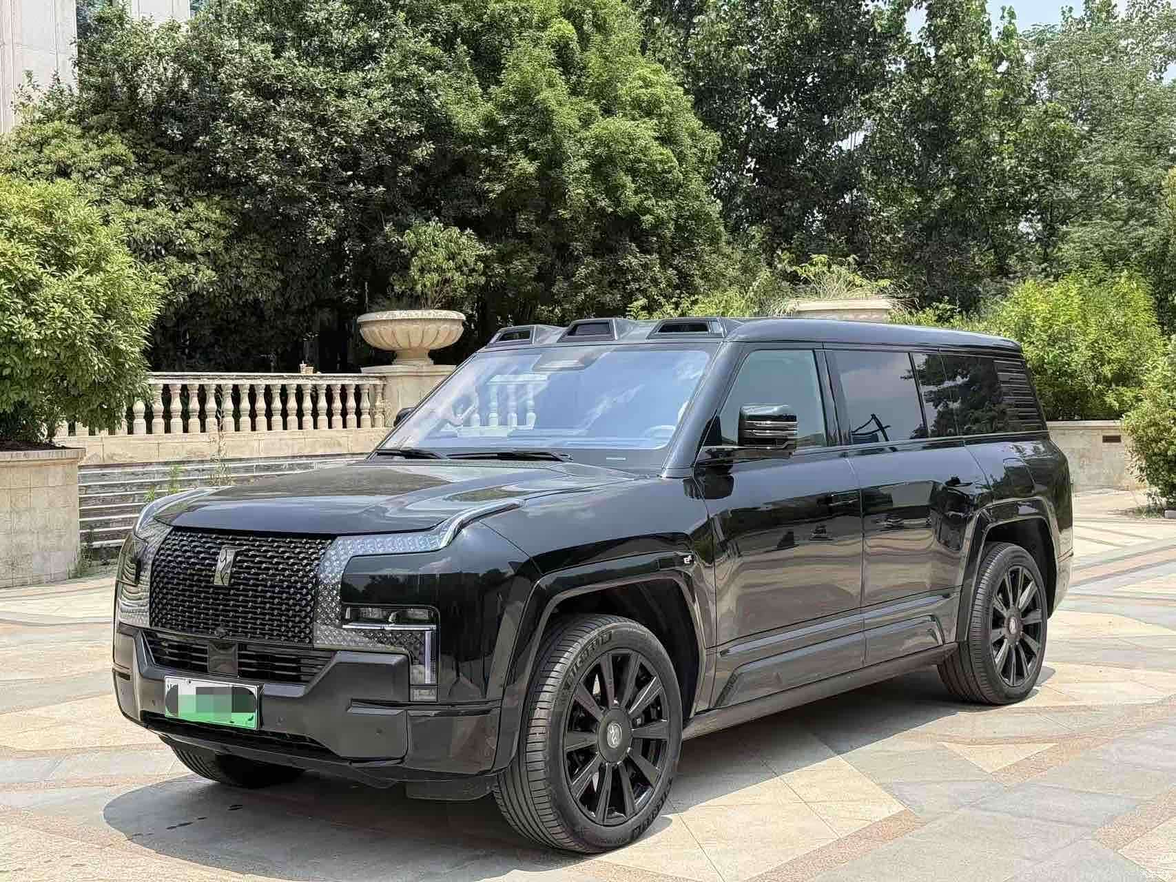Yangwang U8