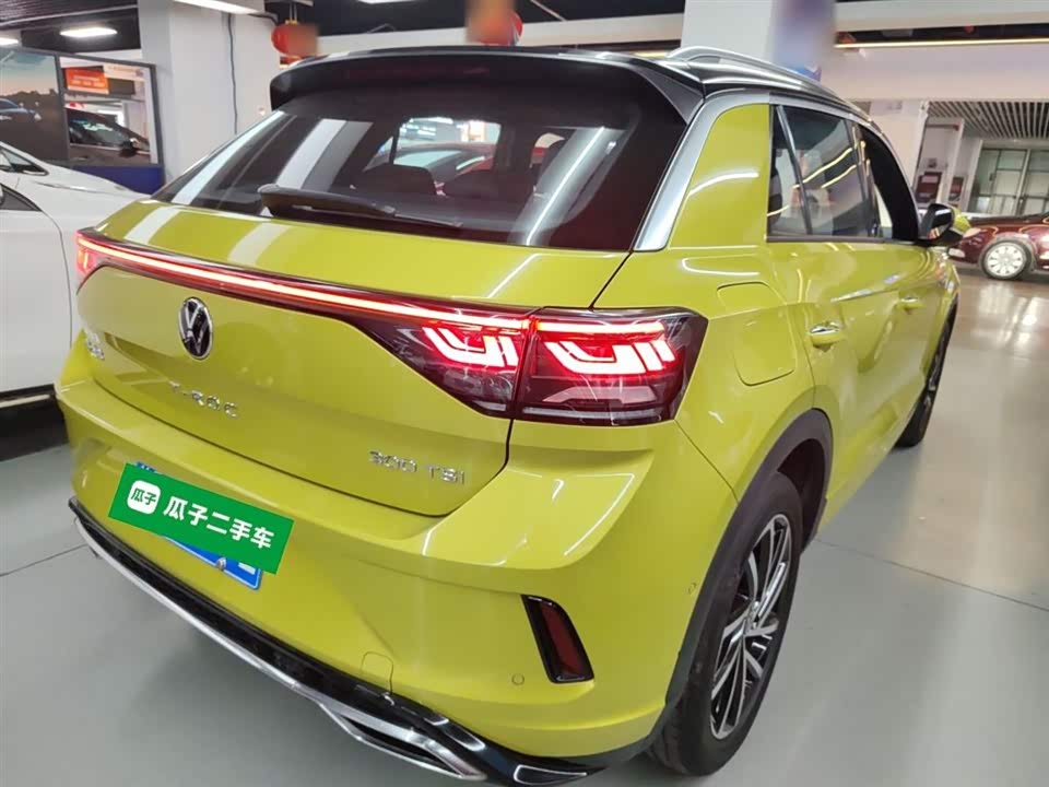 Volkswagen T-ROC exploring Songs