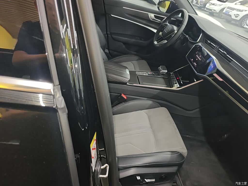 Audi A6L, 2023 25