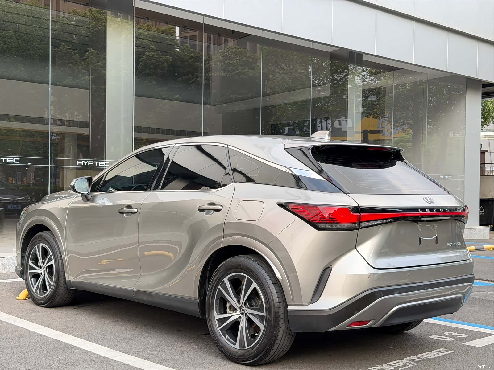 Lexus RX, 2023 7