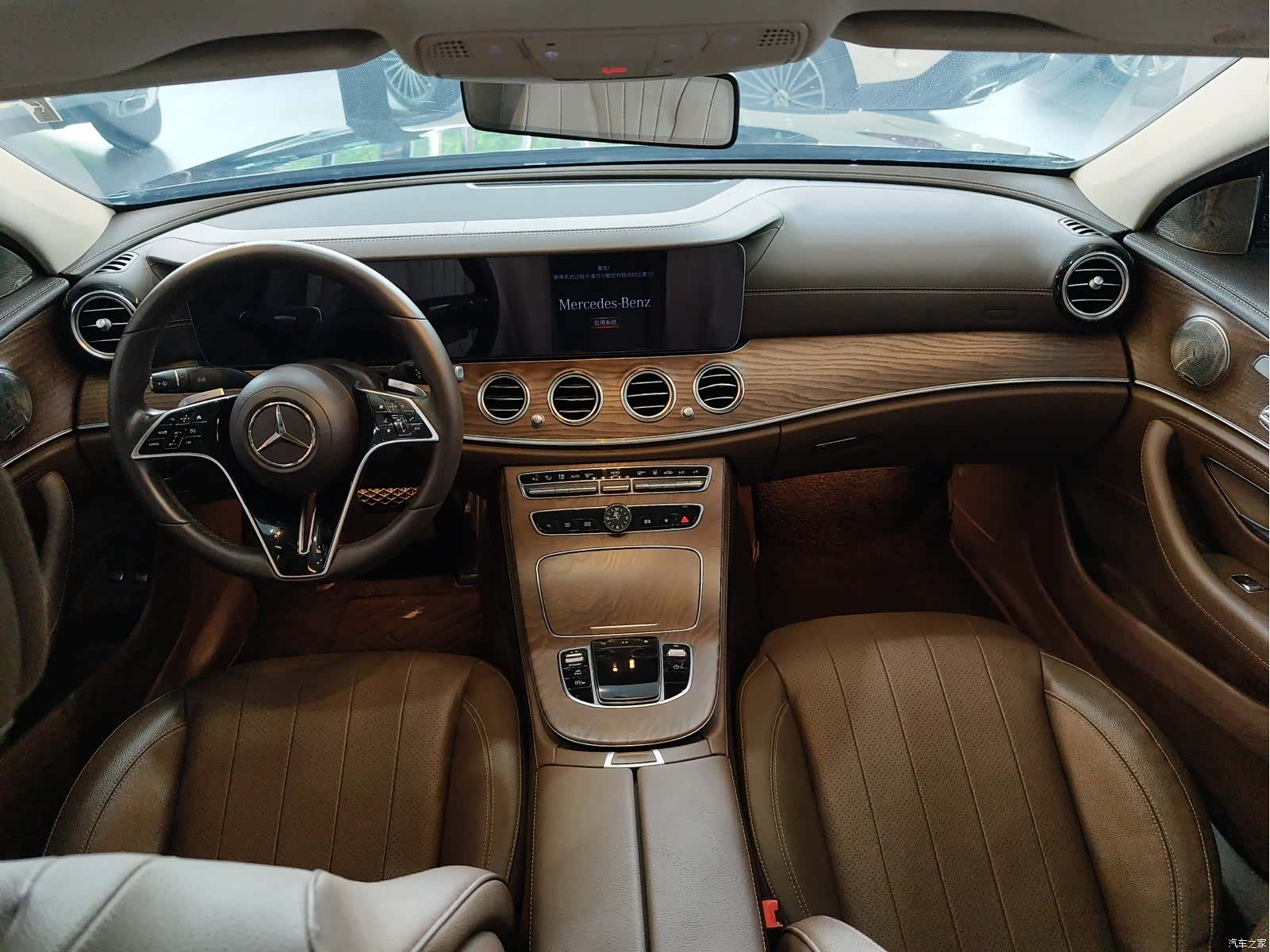 Mercedes-Benz E-Class, 2023 7