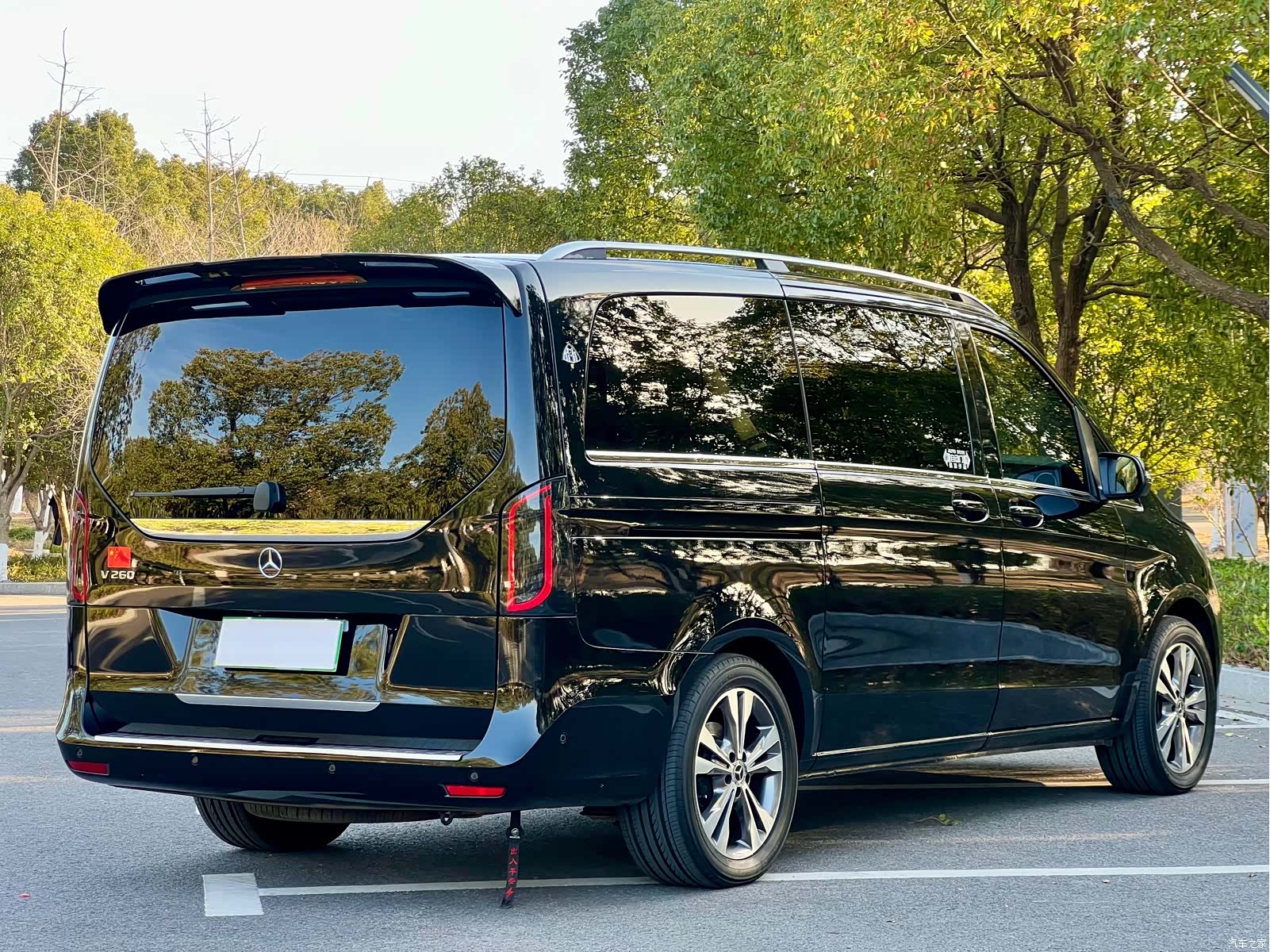 Mercedes-Benz V-Class, 2019 3